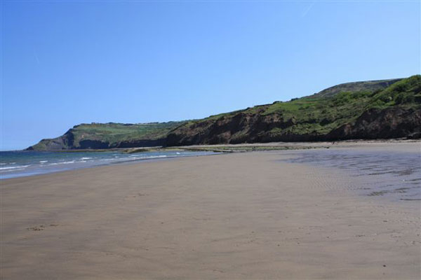 The beach south of Stoop Beck